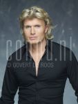 16-09-2007 Hans Klok at studio in Amterdam, by order of Independent Films. September 16, 2007.

[keywords]Posed, Smiling[/keywords]